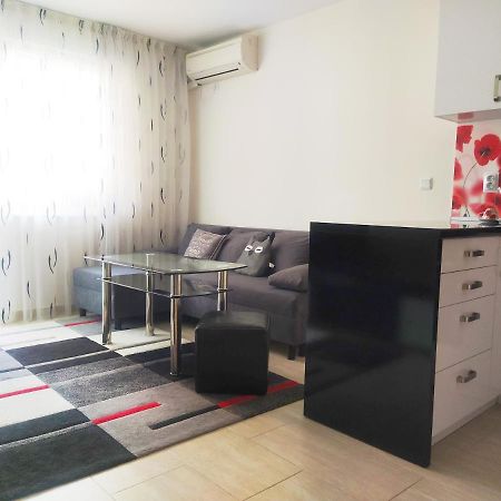 Modern Apartment In ブルガス エクステリア 写真