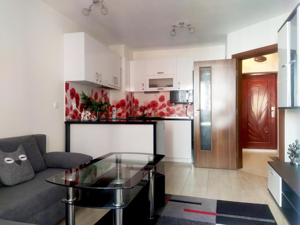 Modern Apartment In ブルガス エクステリア 写真